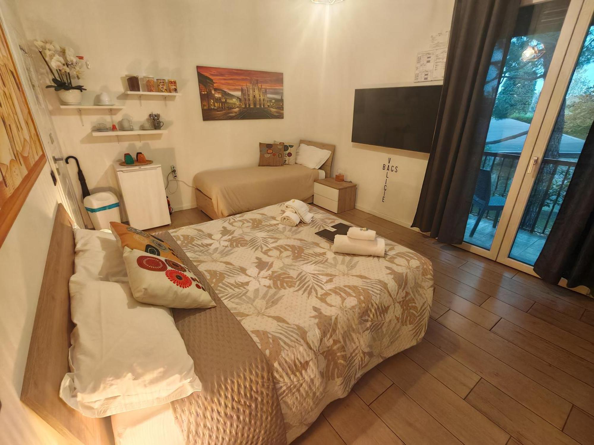 Mc Fly Rooms Malpensa Airport Gallarate Bagian luar foto