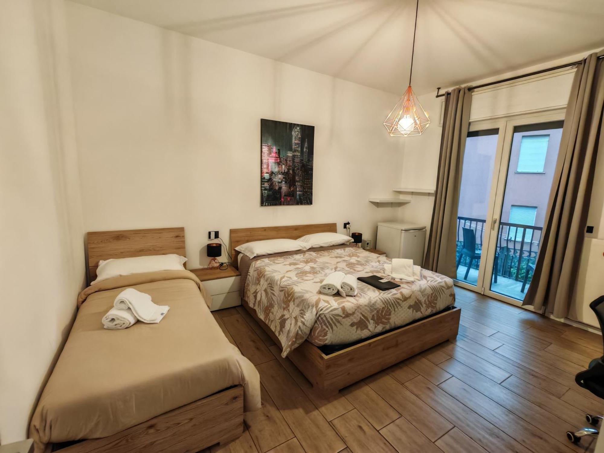 Mc Fly Rooms Malpensa Airport Gallarate Bagian luar foto